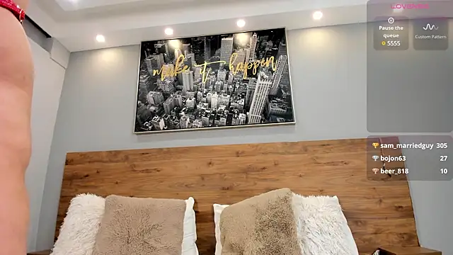 Snapshot of Samara_Eyes chatting on December 30, 3:58 am Samara Eyes online show from December 30, 3:58 am