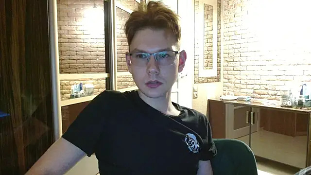 newcomer 2021 online show from November 7, 8:09 pm