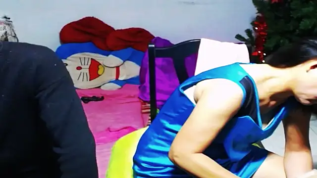 Snapshot of 1CuteAndSexy69 chatting on January 15, 1:23 am 1CuteAndSexy69 online show from January 15, 1:23 am