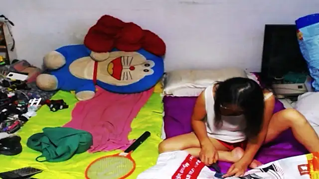 Snapshot of 1CuteAndSexy69 chatting on February 13, 10:22 pm 1CuteAndSexy69 online show from February 13, 10:22 pm