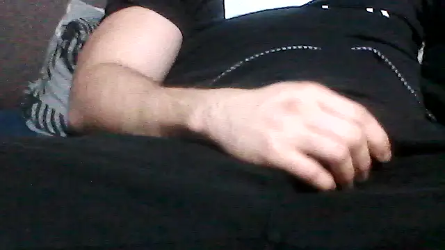 Snapshot of bestofsex99 chatting on December 17, 3:40 pm bestofsex99 online show from December 17, 3:40 pm