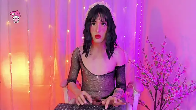 Snapshot of rosseblondee chatting on June 6, 7:29 pm rosseblondee online show from June 6, 7:29 pm