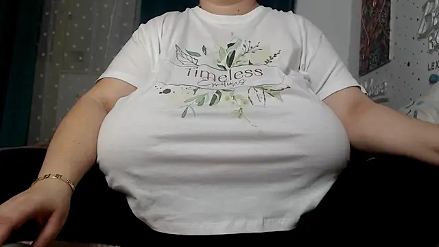 SenzualHotM online show from March 20, 6:31 pm