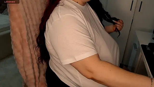 SenzualHotM online show from April 18, 10:54 pm