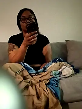 Teila21 online show from April 18, 2:32 pm