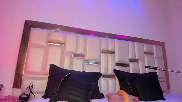 Gavii Prietto online show from March 15, 4:02 am