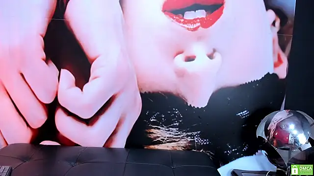 Snapshot of valerie_lya chatting on February 9, 11:15 pm valerie lya online show from February 9, 11:15 pm
