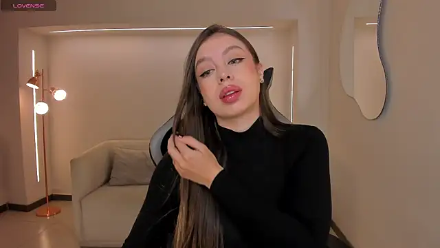 Snapshot of EllaClark chatting on September 15, 6:52 pm EllaClark online show from September 15, 6:52 pm