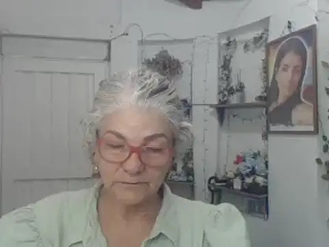 FunnyGrandma online show from September 16, 2:01 am