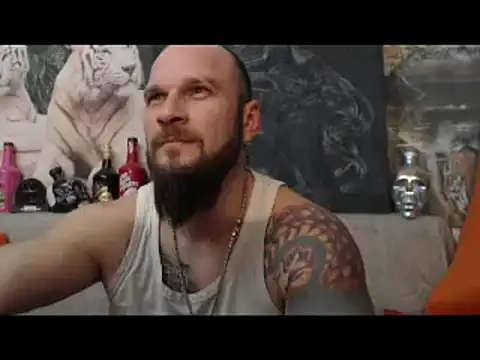 Snapshot of viking_30 chatting on February 4, 8:06 pm viking 30 online show from February 4, 8:06 pm