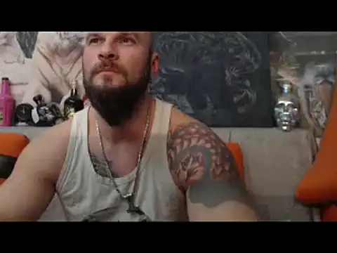 Snapshot of viking_30 chatting on February 11, 8:20 pm viking 30 online show from February 11, 8:20 pm