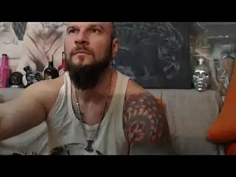 Snapshot of viking_30 chatting on February 13, 7:10 pm viking 30 online show from February 13, 7:10 pm