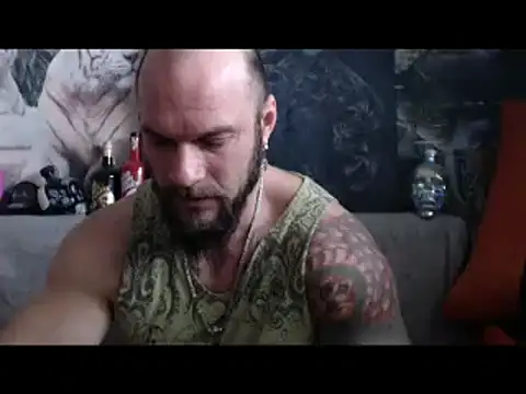 Snapshot of viking_30 chatting on February 27, 8:39 am viking 30 online show from February 27, 8:39 am