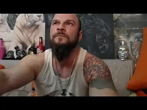 Snapshot of viking_30 chatting on February 27, 8:09 pm viking 30 online show from February 27, 8:09 pm