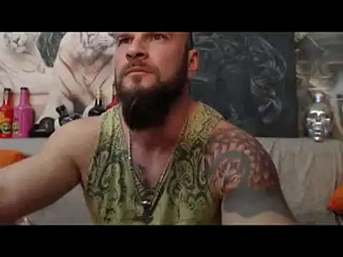 Snapshot of viking_30 chatting on March 10, 7:18 pm viking 30 online show from March 10, 7:18 pm