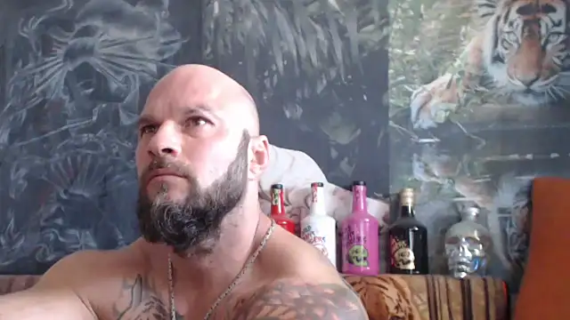 Snapshot of viking_30 chatting on September 10, 5:40 am viking 30 online show from September 10, 5:40 am