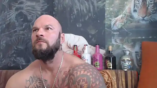 Snapshot of viking_30 chatting on September 22, 10:17 am viking 30 online show from September 22, 10:17 am