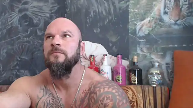 Snapshot of viking_30 chatting on September 23, 10:29 am viking 30 online show from September 23, 10:29 am