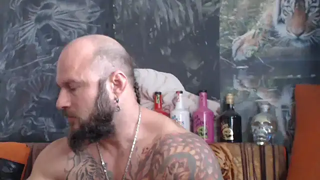 Snapshot of viking_30 chatting on September 25, 6:39 am viking 30 online show from September 25, 6:39 am