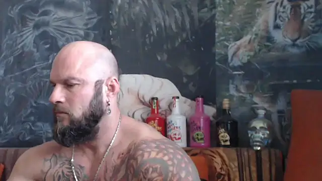 Snapshot of viking_30 chatting on October 1, 7:47 am viking 30 online show from October 1, 7:47 am