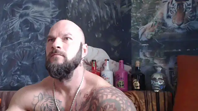 Snapshot of viking_30 chatting on October 2, 9:27 am viking 30 online show from October 2, 9:27 am