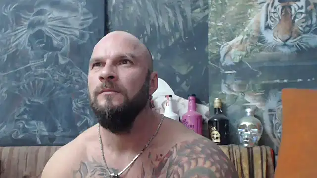 Snapshot of viking_30 chatting on October 5, 6:39 pm viking 30 online show from October 5, 6:39 pm