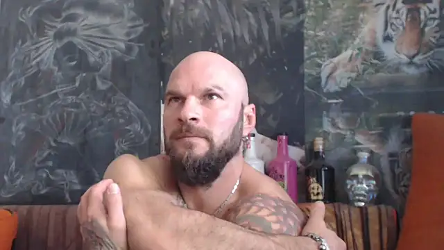 Snapshot of viking_30 chatting on October 10, 7:18 am viking 30 online show from October 10, 7:18 am