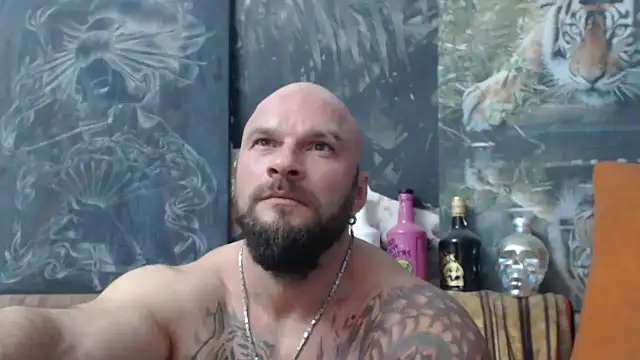 Snapshot of viking_30 chatting on October 10, 7:24 pm viking 30 online show from October 10, 7:24 pm