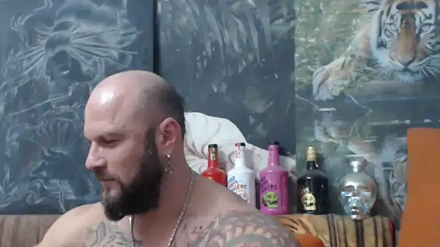 Snapshot of viking_30 chatting on October 17, 5:59 pm viking 30 online show from October 17, 5:59 pm