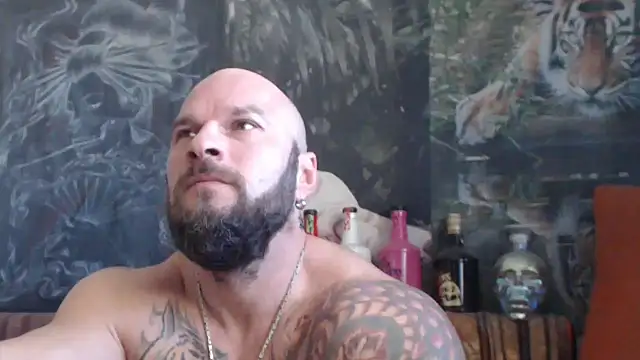 Snapshot of viking_30 chatting on October 25, 7:05 am viking 30 online show from October 25, 7:05 am