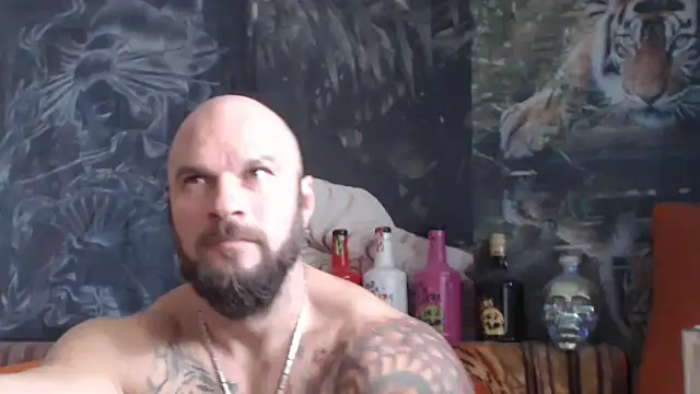 Snapshot of viking_30 chatting on October 27, 7:45 am viking 30 online show from October 27, 7:45 am