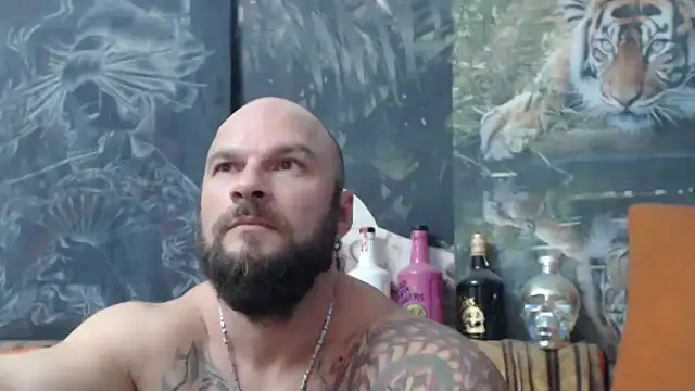 Snapshot of viking_30 chatting on October 29, 4:53 pm viking 30 online show from October 29, 4:53 pm