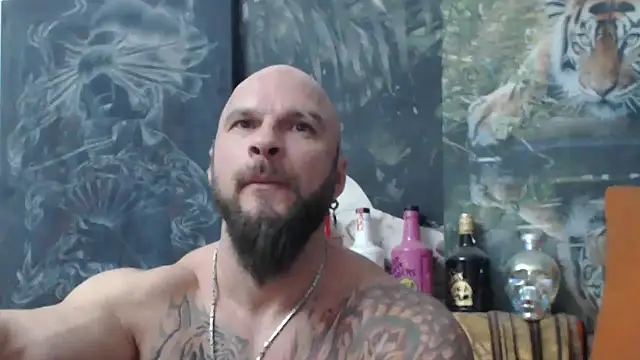 Snapshot of viking_30 chatting on November 9, 8:07 pm viking 30 online show from November 9, 8:07 pm