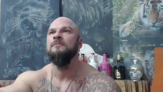 Snapshot of viking_30 chatting on November 10, 7:24 pm viking 30 online show from November 10, 7:24 pm