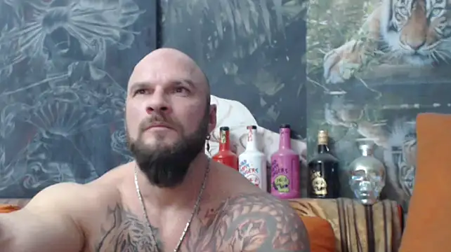 Snapshot of viking_30 chatting on November 21, 7:56 pm viking 30 online show from November 21, 7:56 pm