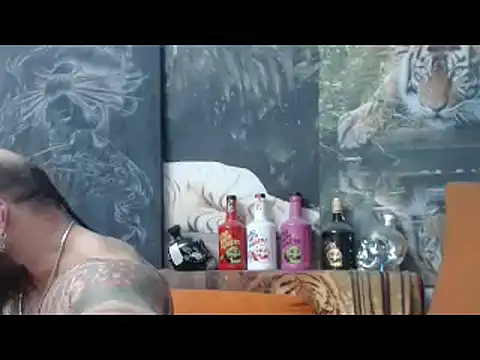 Snapshot of viking_30 chatting on December 13, 7:53 pm viking 30 online show from December 13, 7:53 pm