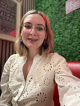 The Snowwhitee online show from January 16, 7:20 pm