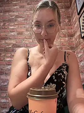 The Snowwhitee online show from September 14, 8:13 am