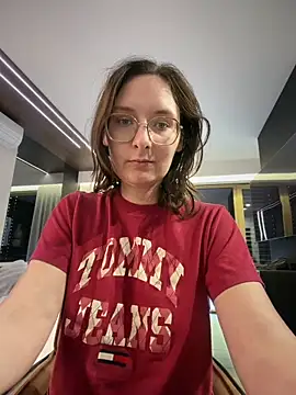 The Snowwhitee online show from May 3, 4:13 pm