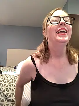 SweetandNaughty1 online show from October 19, 4:51 pm