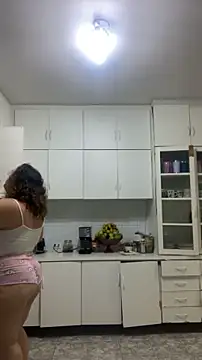 Snapshot of valentinny chatting on October 19, 1:06 am valentinny online show from October 19, 1:06 am