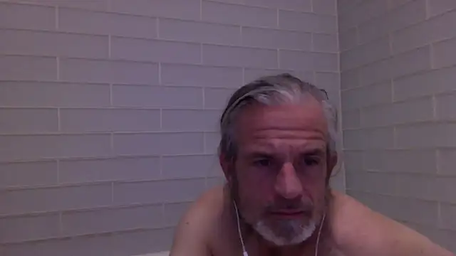 readyforfunxxx online show from February 14, 6:08 pm