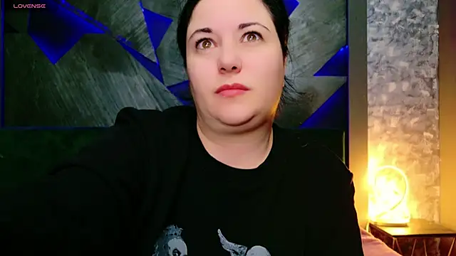 AleshaArabian online show from January 18, 7:48 pm