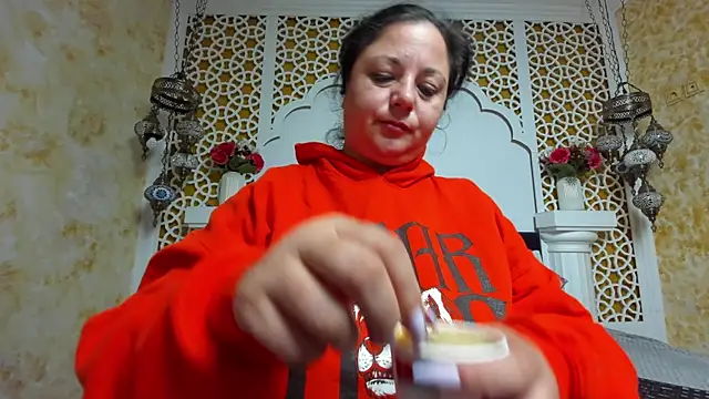 AleshaArabian online show from October 15, 2:33 am