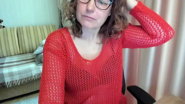 lauraoven online show from May 31, 7:48 am
