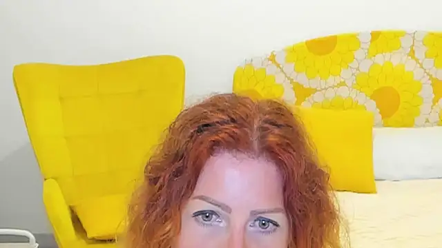 Snapshot of milf_penelope chatting on October 14, 4:30 pm milf penelope online show from October 14, 4:30 pm