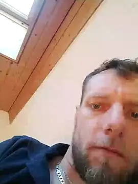 Snapshot of Kw8585kw chatting on December 6, 2:06 pm Kw8585kw online show from December 6, 2:06 pm