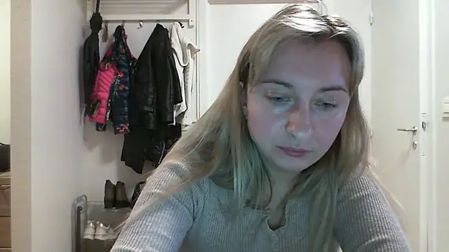 Snapshot of SusanCurt chatting on October 13, 8:36 am SusanCurt online show from October 13, 8:36 am