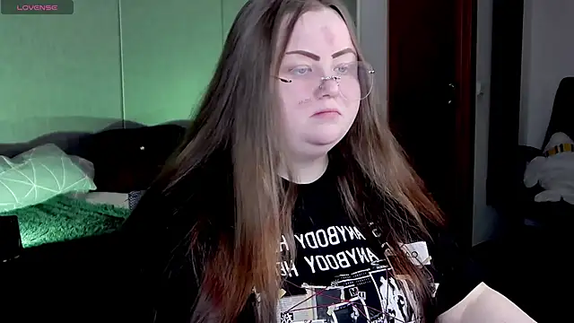 Snapshot of EMMA__CONNOR chatting on March 17, 8:19 pm EMMA  CONNOR online show from March 17, 8:19 pm