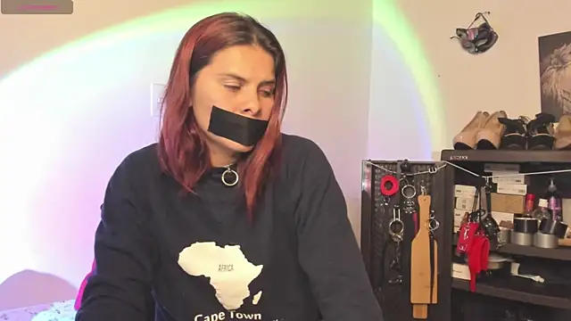 Snapshot of Arianna_connor1 chatting on March 18, 4:04 am Arianna connor1 online show from March 18, 4:04 am